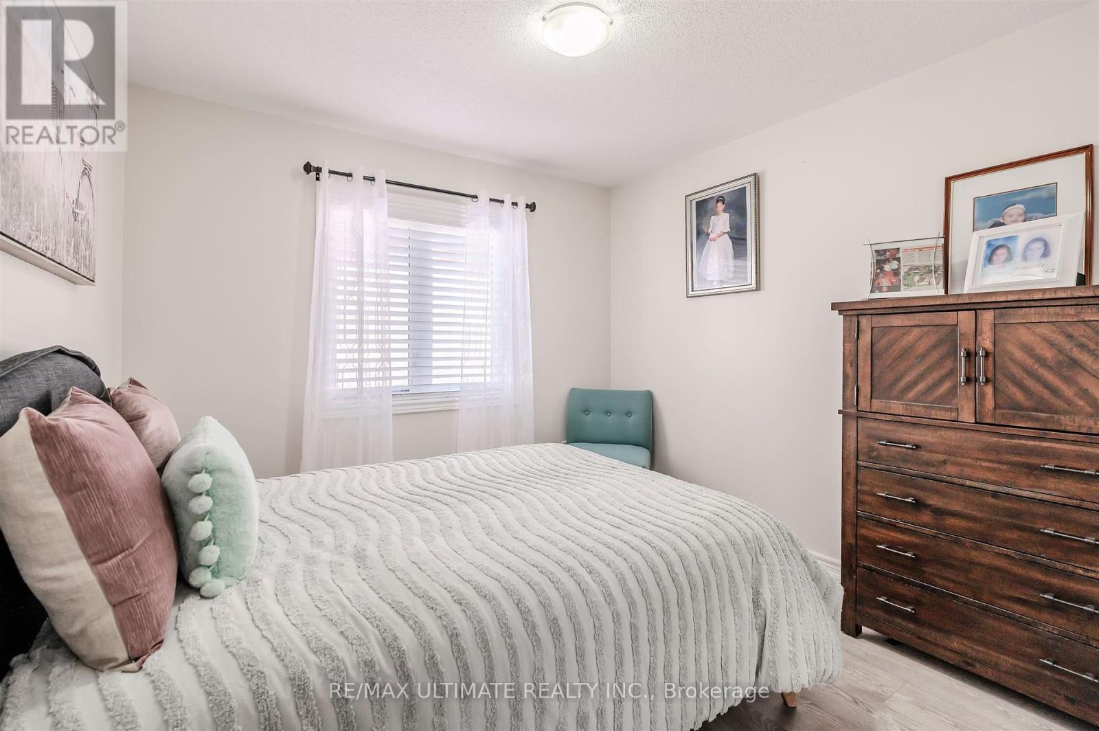 47 Lewis Avenue, Bradford West Gwillimbury (Bradford), Ontario  L3Z 0X2 - Photo 27 - N12444661