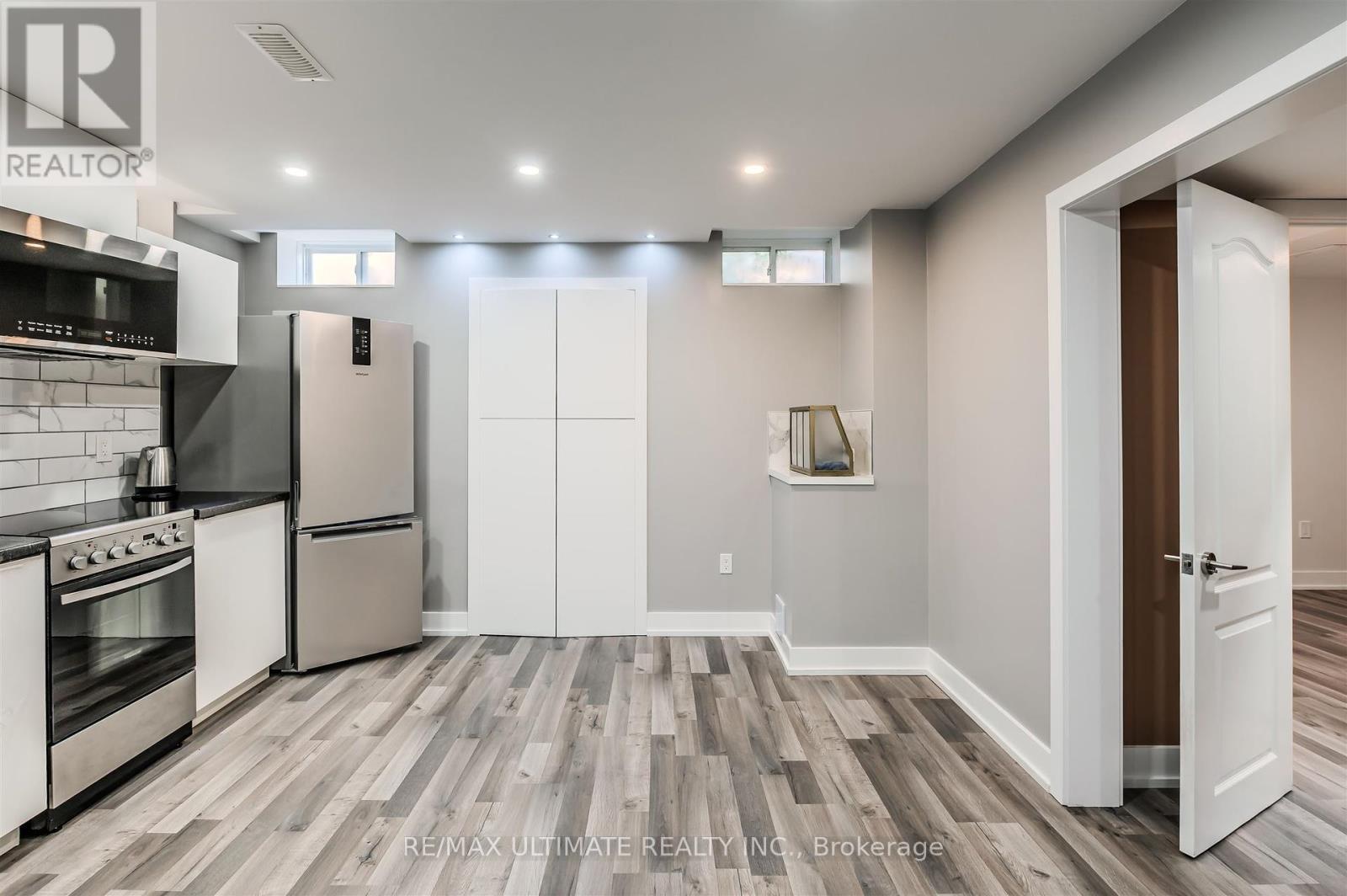 47 Lewis Avenue, Bradford West Gwillimbury (Bradford), Ontario  L3Z 0X2 - Photo 35 - N12444661