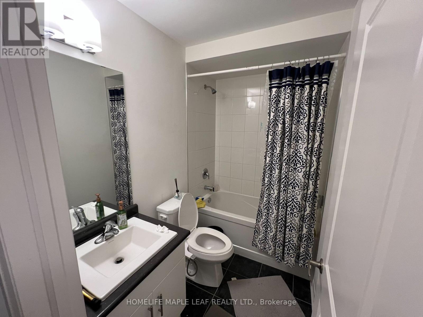 65 Totten Trail Nw, New Tecumseth (Tottenham), Ontario  L0G 1W0 - Photo 18 - N12444662