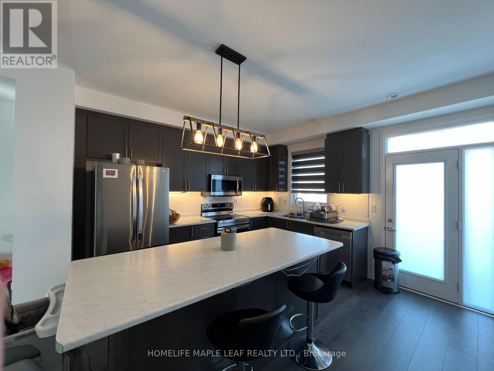 65 Totten Trail Nw, New Tecumseth (Tottenham), Ontario  L0G 1W0 - Photo 28 - N12444662