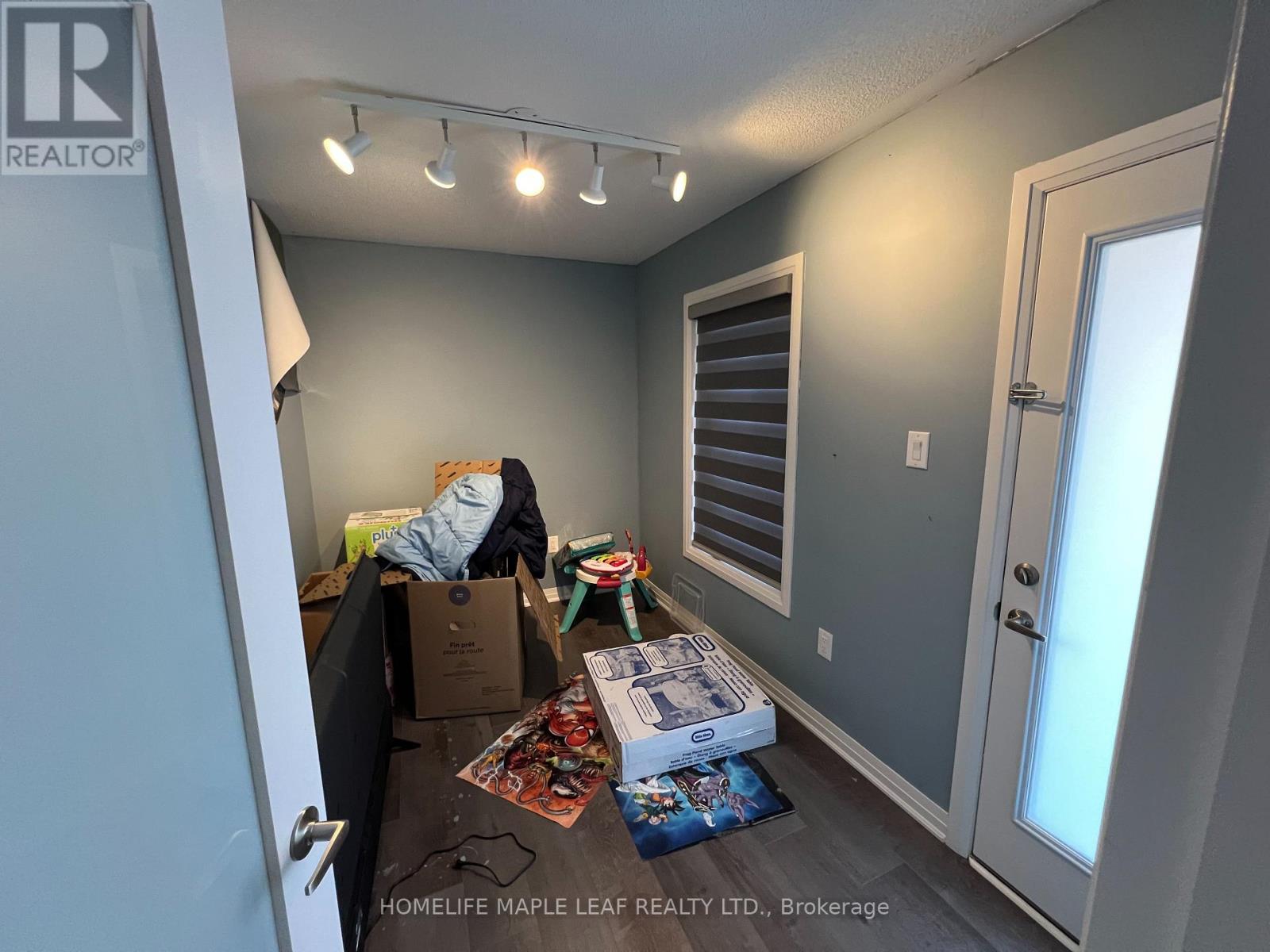 65 Totten Trail Nw, New Tecumseth (Tottenham), Ontario  L0G 1W0 - Photo 31 - N12444662