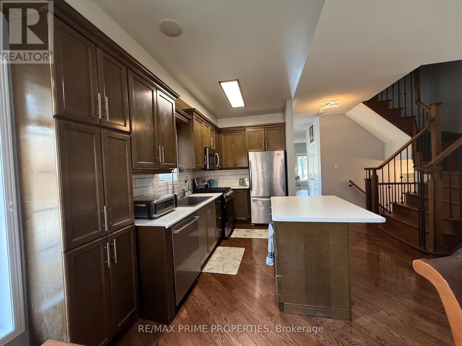 152 Whites Hill Avenue, Markham (Cornell), Ontario  L6B 1C7 - Photo 8 - N12444678