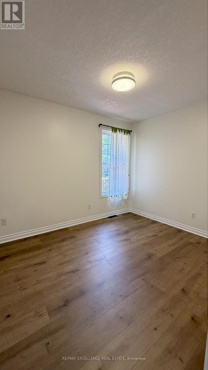 490 Broadway Street, Tillsonburg, Ontario  N4G 3S7 - Photo 12 - X12444237