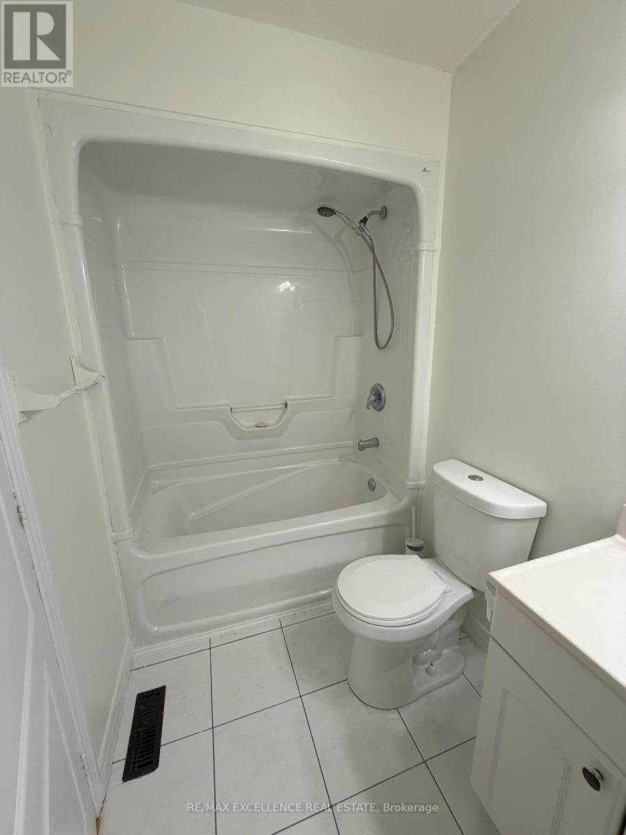 490 Broadway Street, Tillsonburg, Ontario  N4G 3S7 - Photo 15 - X12444237
