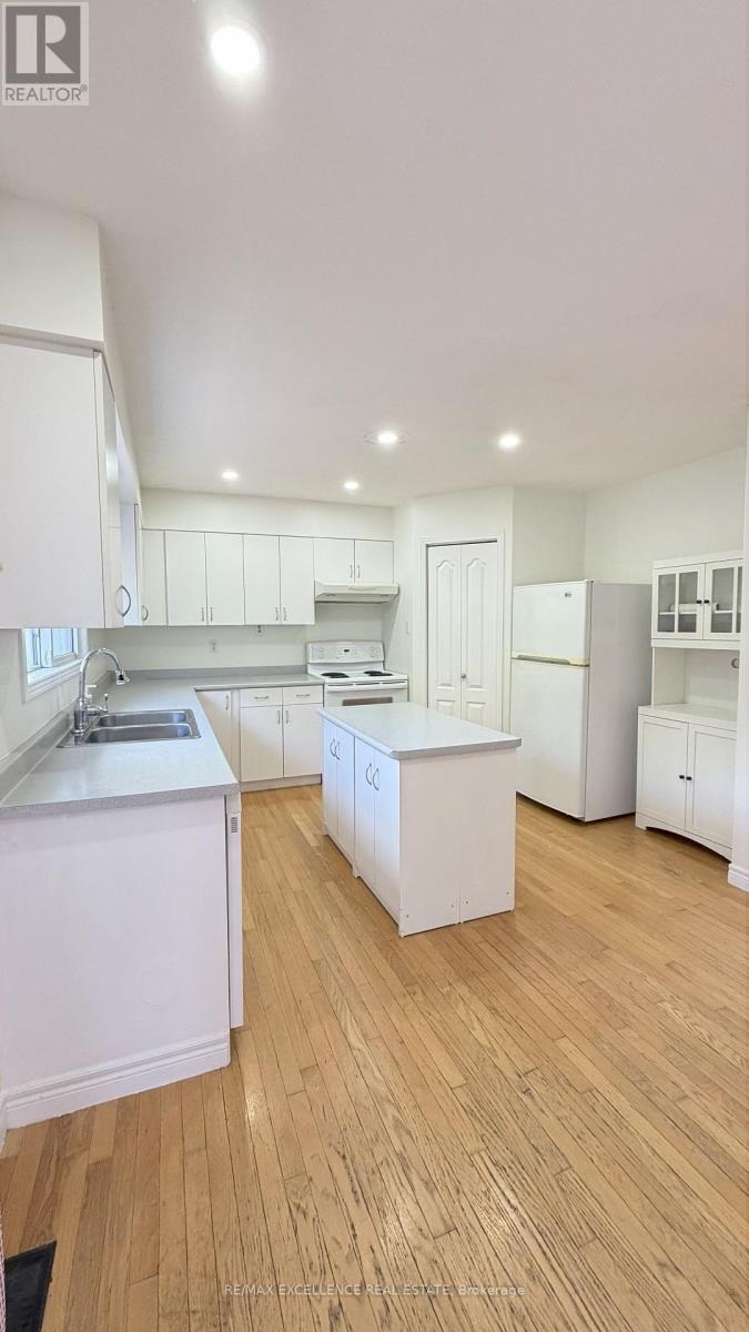 490 Broadway Street, Tillsonburg, Ontario  N4G 3S7 - Photo 5 - X12444237