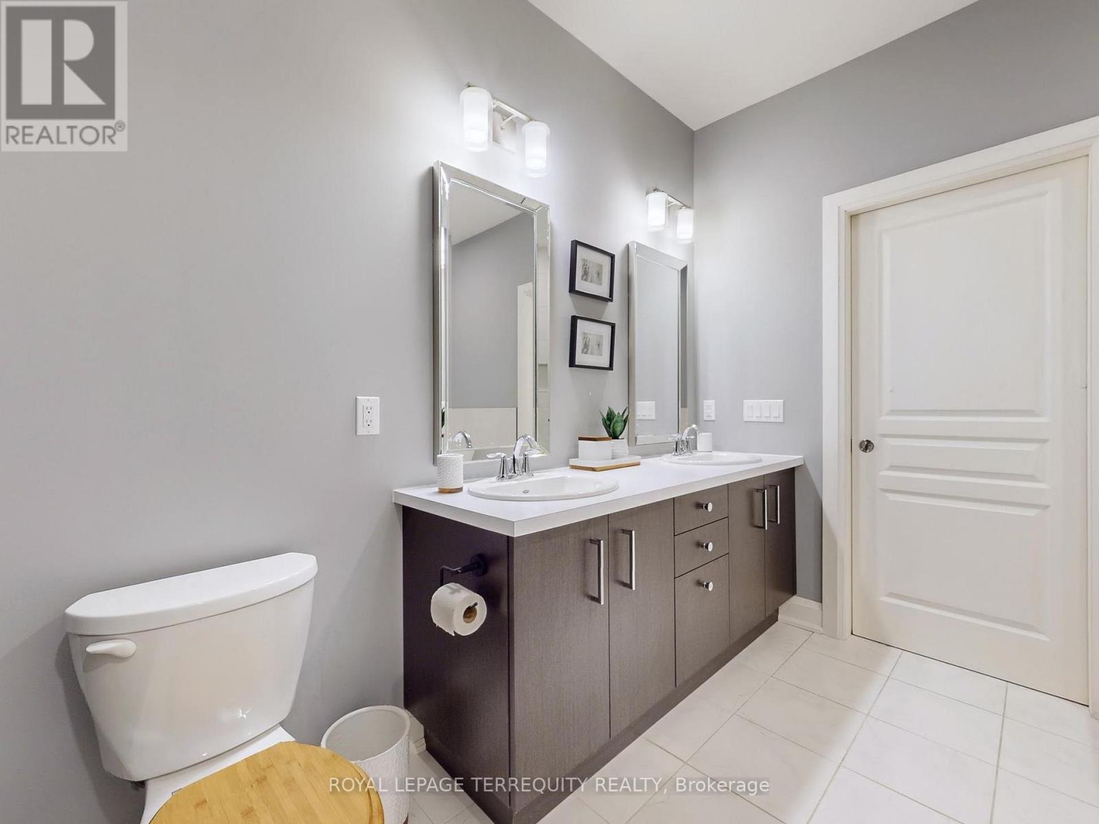 6 - 9245 Shoveller Drive, Niagara Falls (Forestview), Ontario  L2H 0M4 - Photo 17 - X12444686