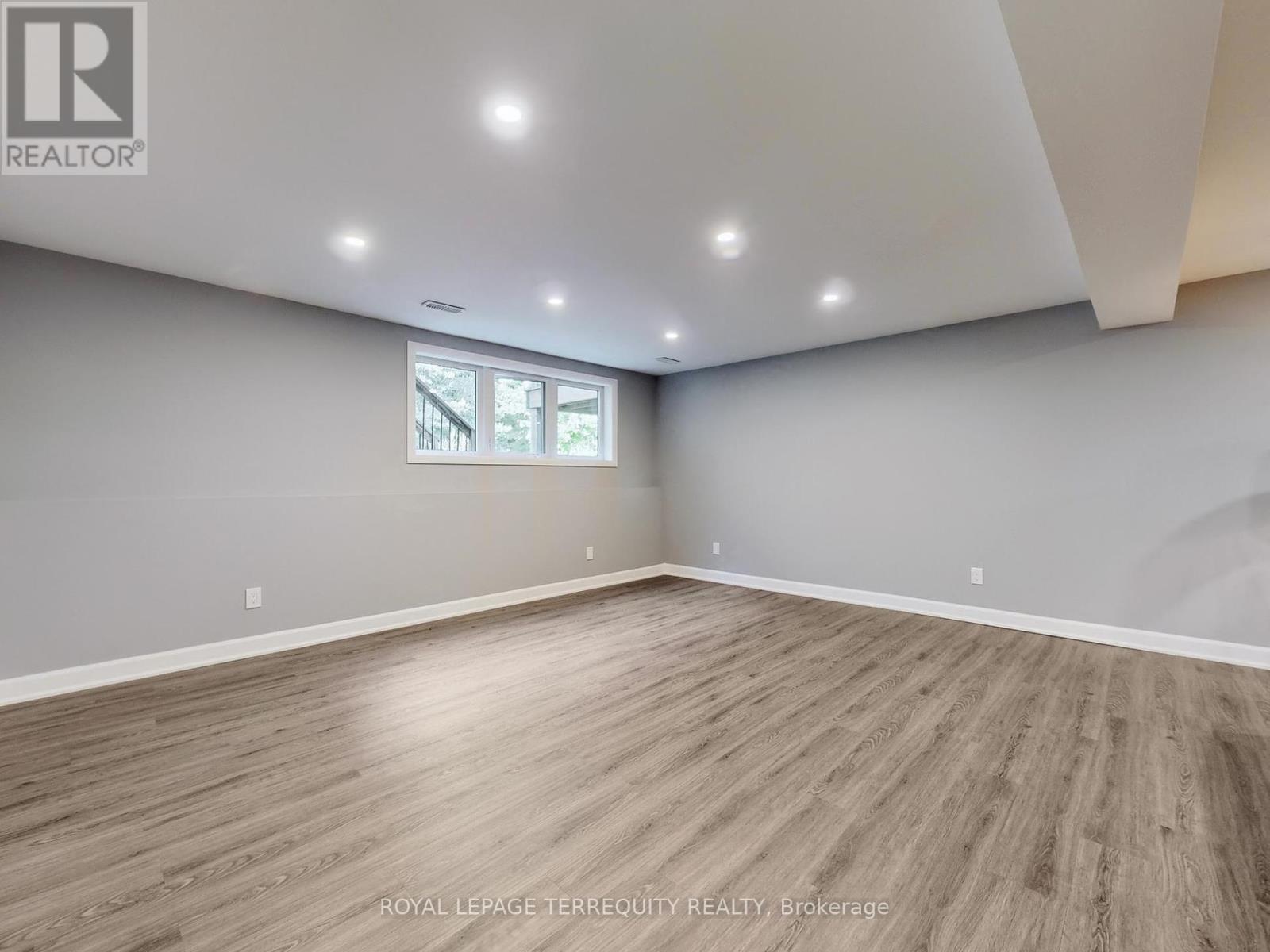 6 - 9245 Shoveller Drive, Niagara Falls (Forestview), Ontario  L2H 0M4 - Photo 28 - X12444686