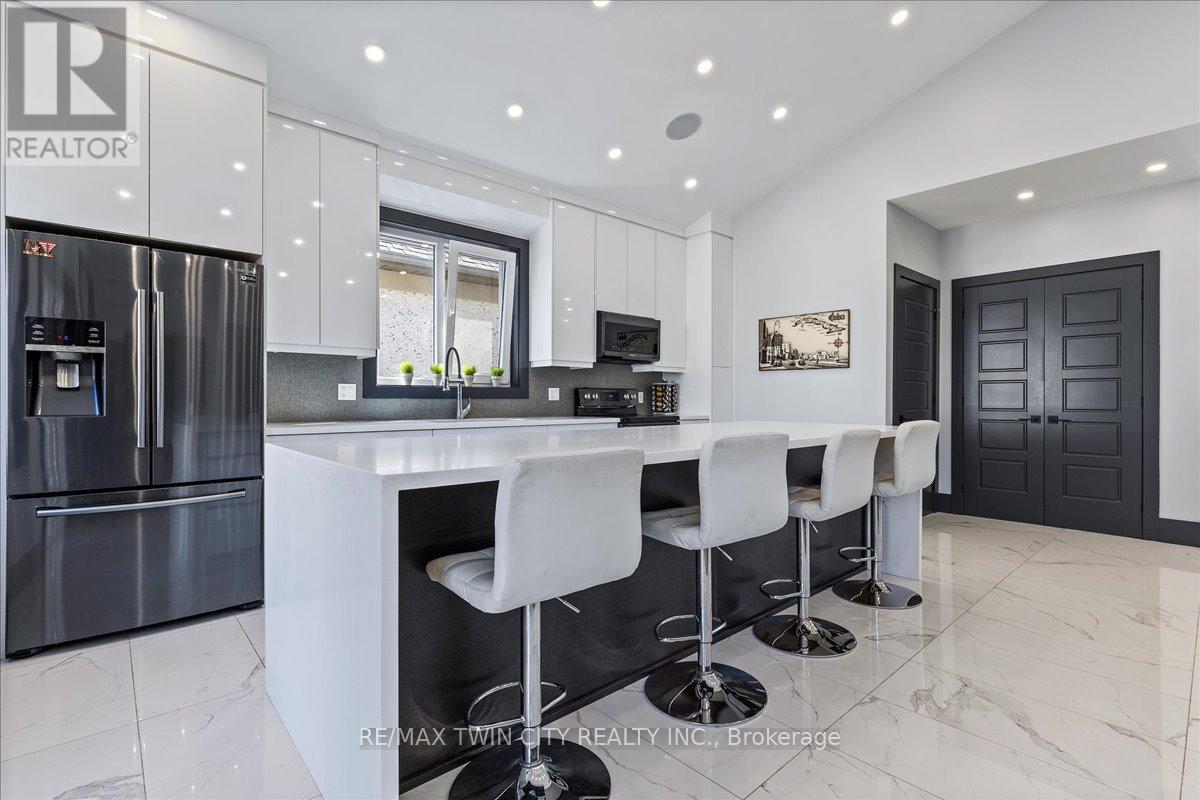 404 Montrose Street N, Cambridge, Ontario  N3H 2P3 - Photo 21 - X12444689
