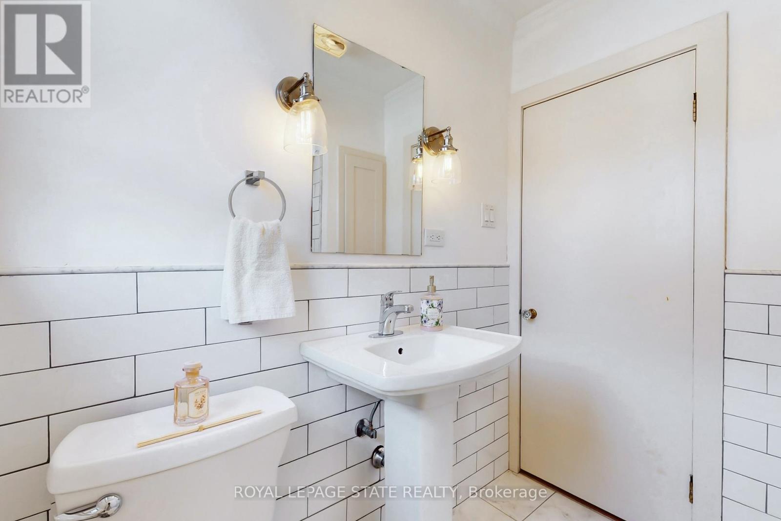 40 Galbraith Drive, Hamilton (Stoney Creek), Ontario  L8G 1Z9 - Photo 23 - X12444703