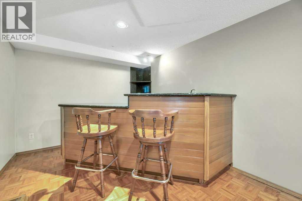 41 Millbank Bay Sw, Calgary, Alberta  T2Y 2Z1 - Photo 27 - A2222216