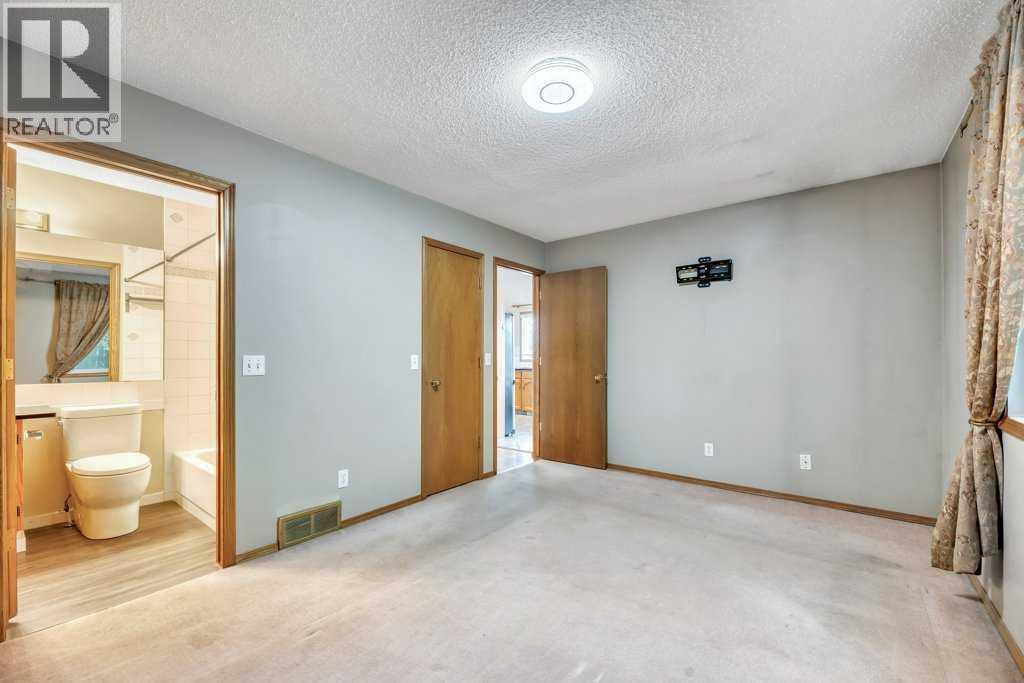 41 Millbank Bay Sw, Calgary, Alberta  T2Y 2Z1 - Photo 17 - A2222216
