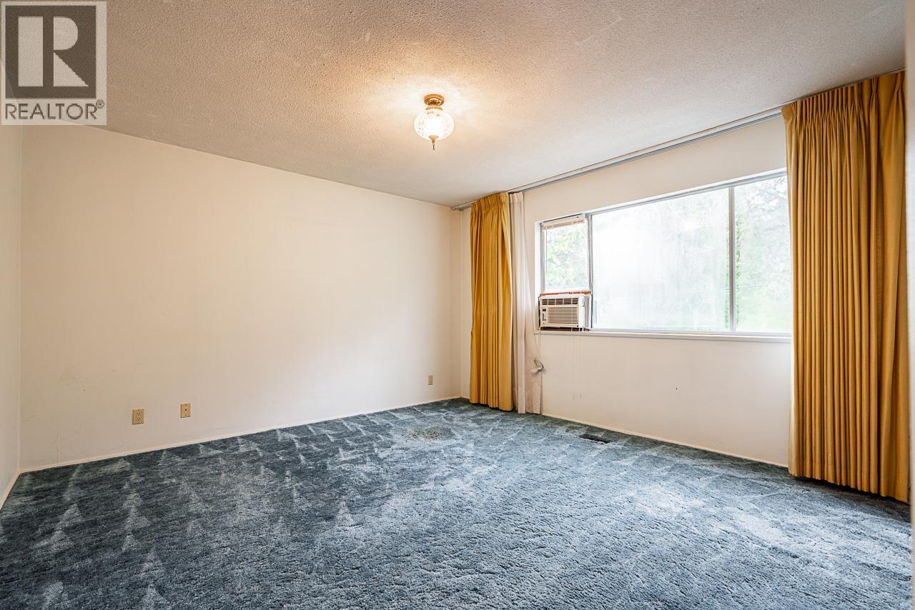 2332 Hoskins Road, North Vancouver, British Columbia  V7J 3A3 - Photo 10 - R3054890