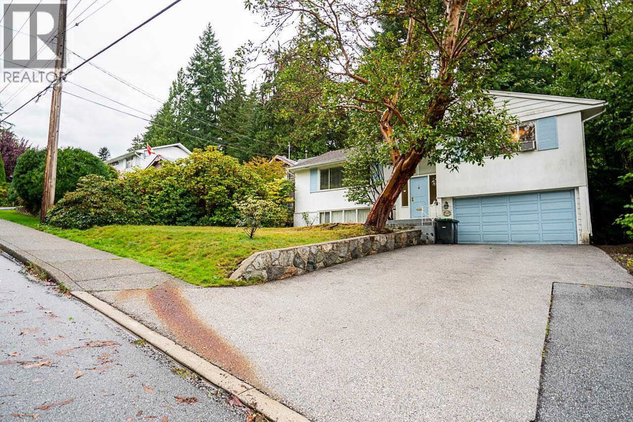 2332 Hoskins Road, North Vancouver, British Columbia  V7J 3A3 - Photo 2 - R3054890