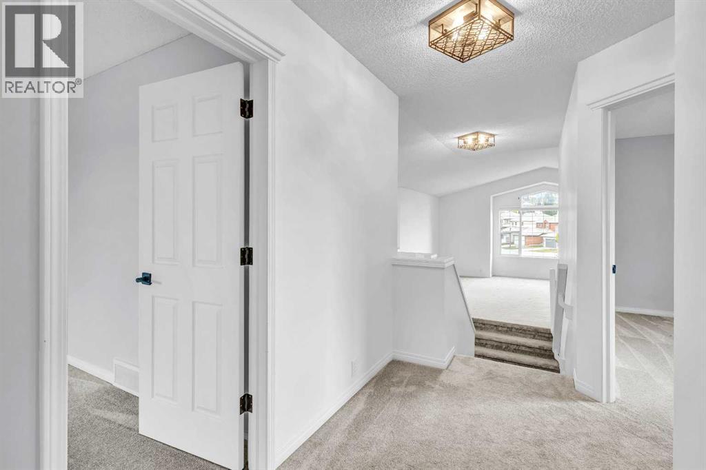 331 Springbank Place Sw, Calgary, Alberta  T3H 3S4 - Photo 25 - A2258488