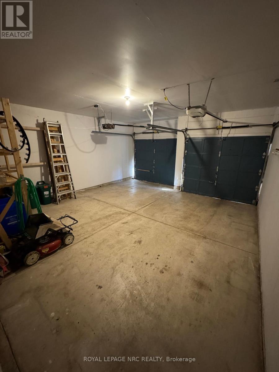 90 Farris Avenue, St. Catharines, Ontario  L2S 3W4 - Photo 23 - X12441699