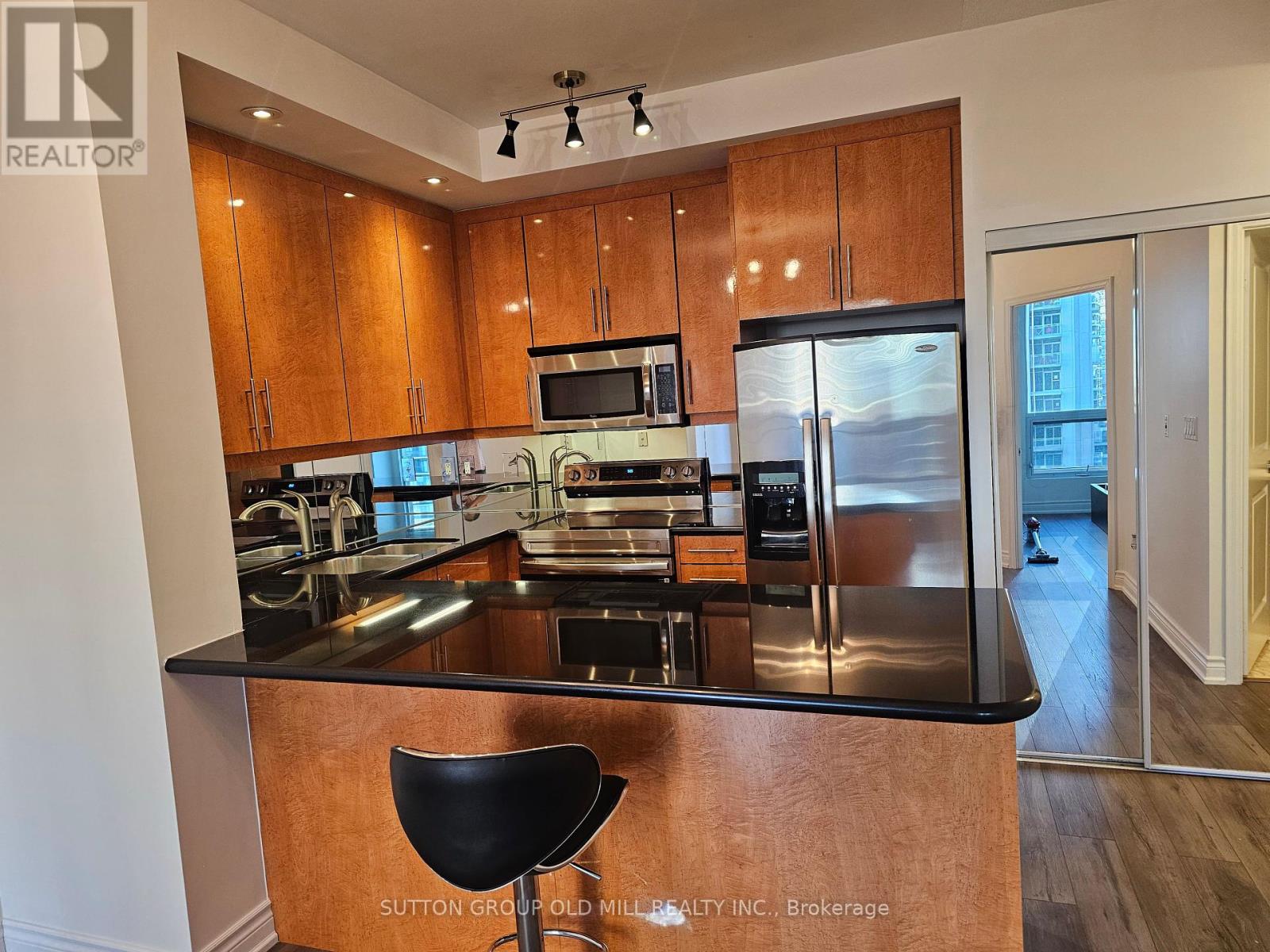 1310 - 628 Fleet Street, Toronto, Ontario  M5V 1A8 - Photo 2 - C12443488