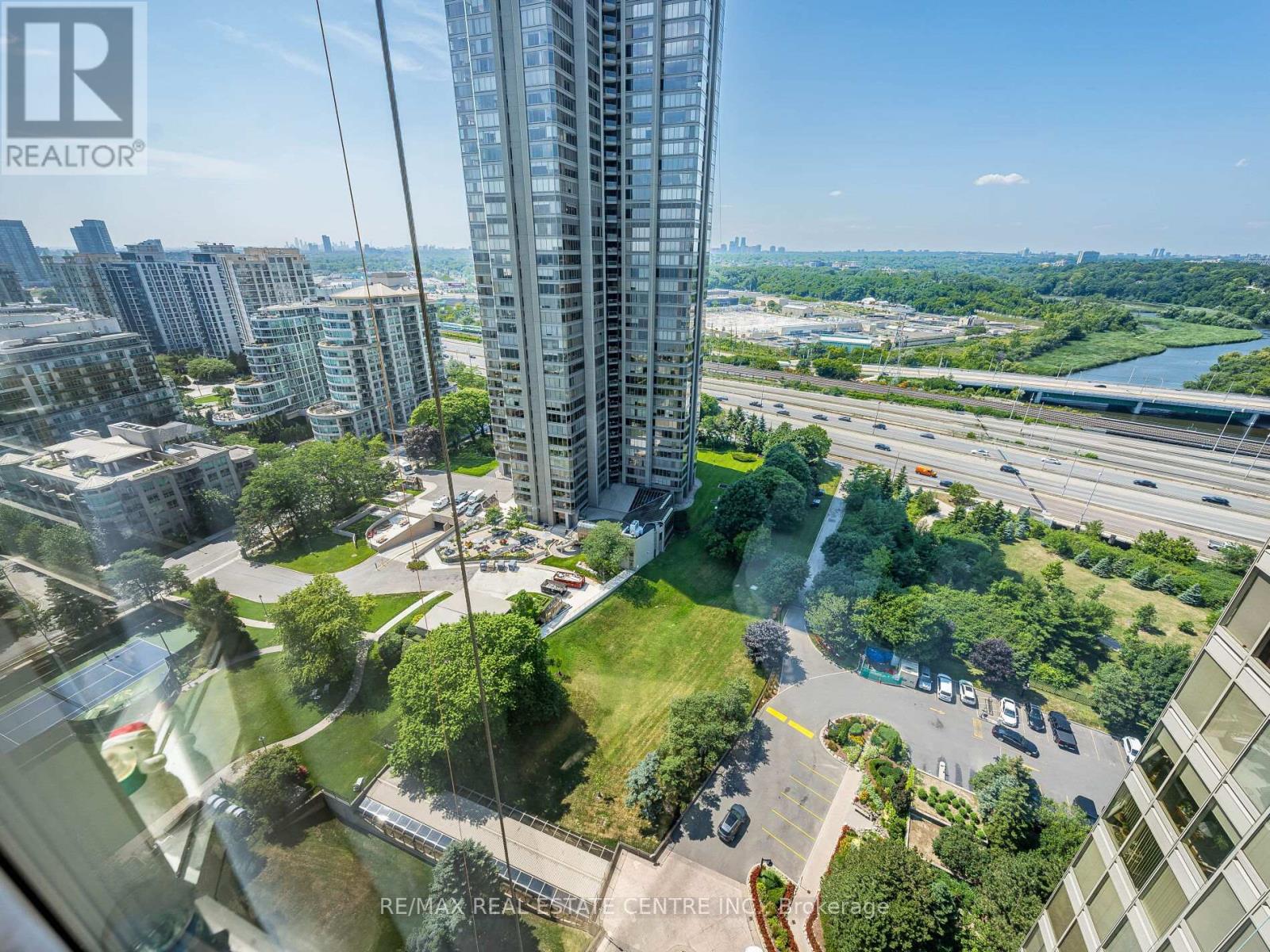 2407 - 1 Palace Pier Court, Toronto, Ontario  M8V 3W9 - Photo 18 - W12432600