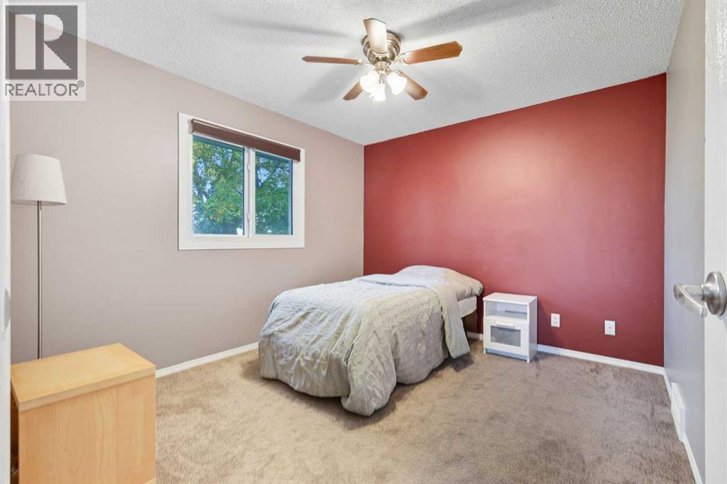 47 Shawglen Place Sw, Calgary, Alberta  T2Y 1X9 - Photo 17 - A2261761