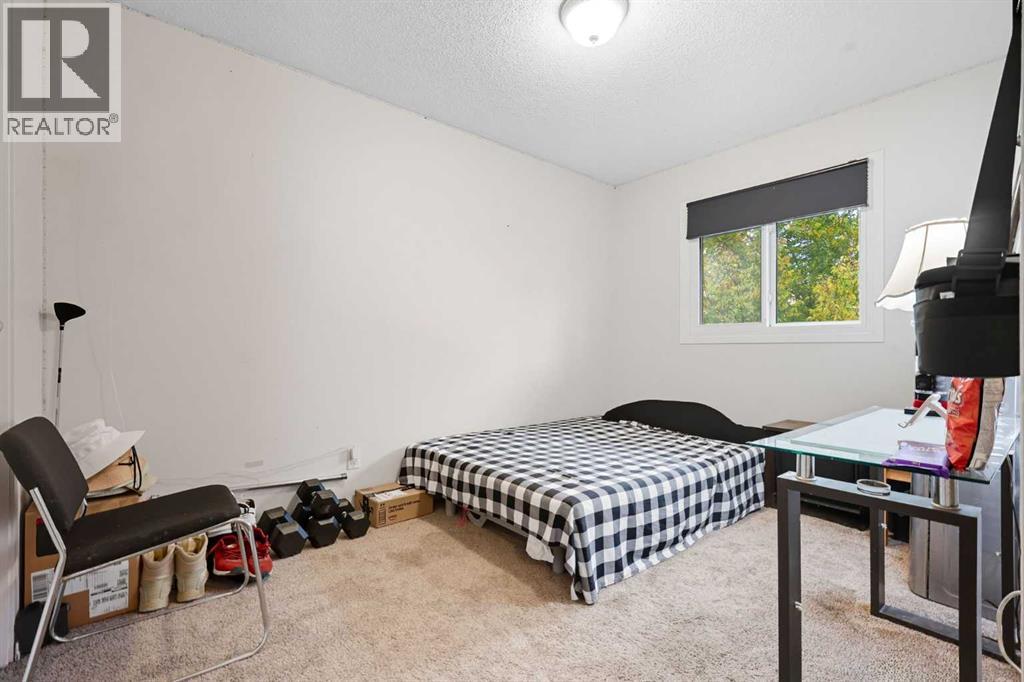 47 Shawglen Place Sw, Calgary, Alberta  T2Y 1X9 - Photo 18 - A2261761