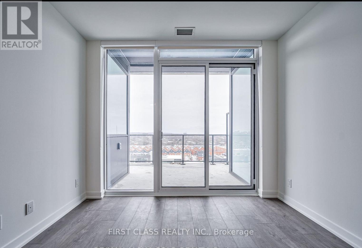 1005 - 5 Defries Street, Toronto, Ontario  M5A 0W7 - Photo 12 - C12444708