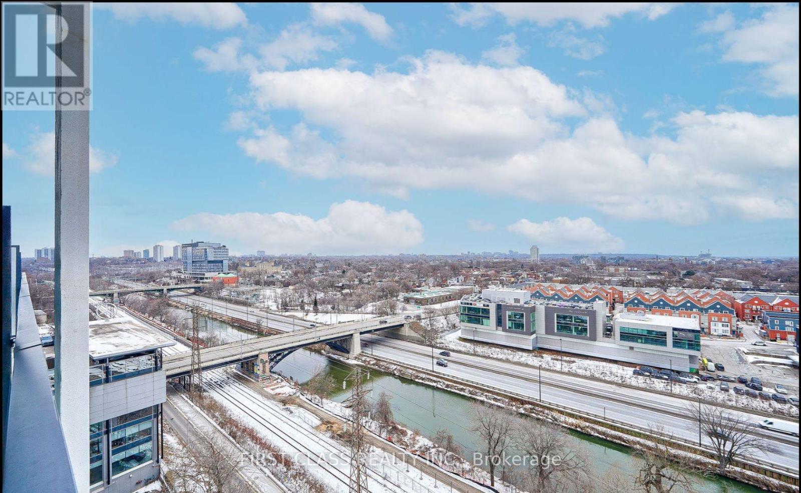1005 - 5 Defries Street, Toronto, Ontario  M5A 0W7 - Photo 31 - C12444708