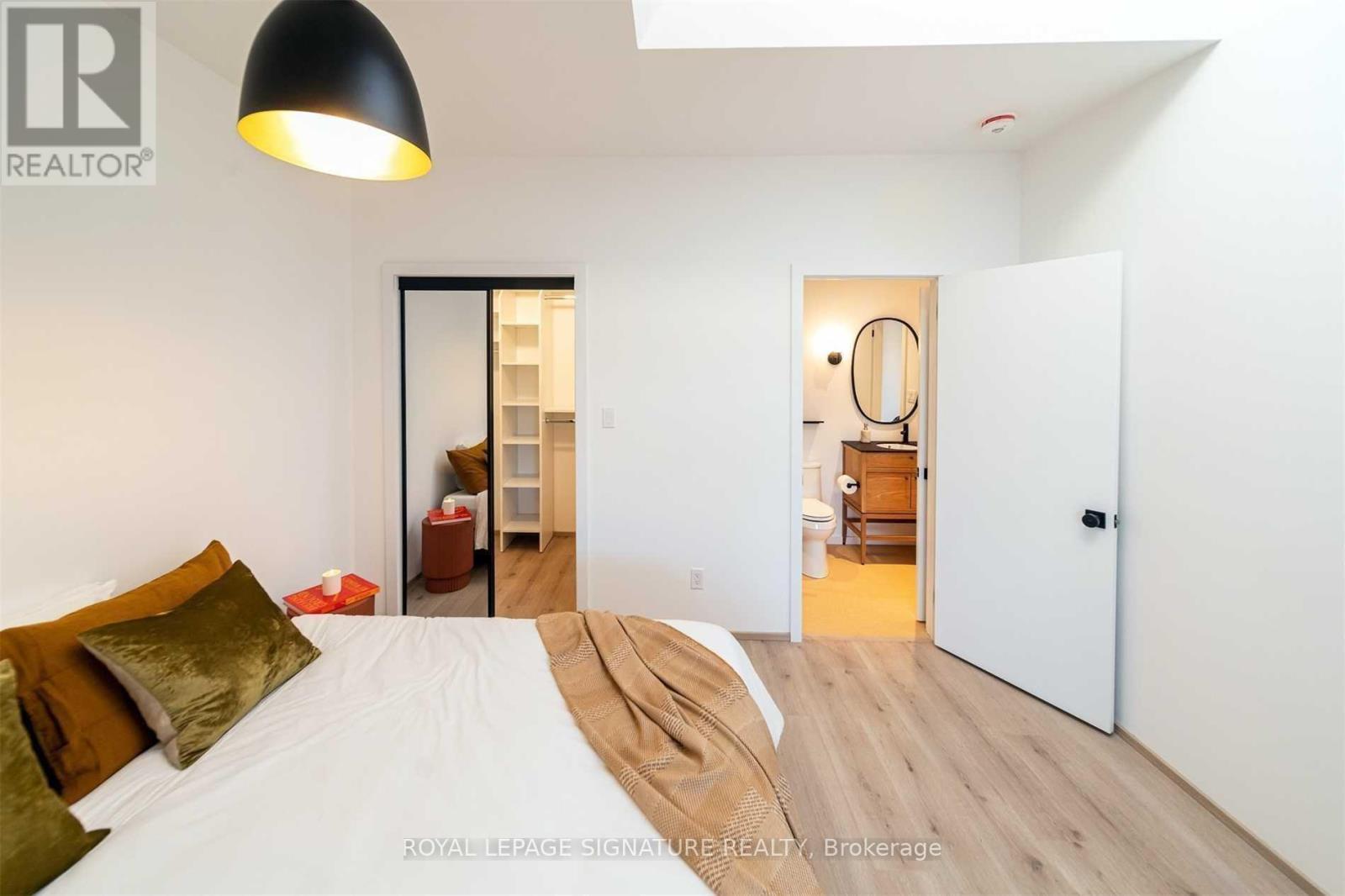 5 - 36 Geary Avenue, Toronto, Ontario  M6H 2B4 - Photo 15 - C12444715