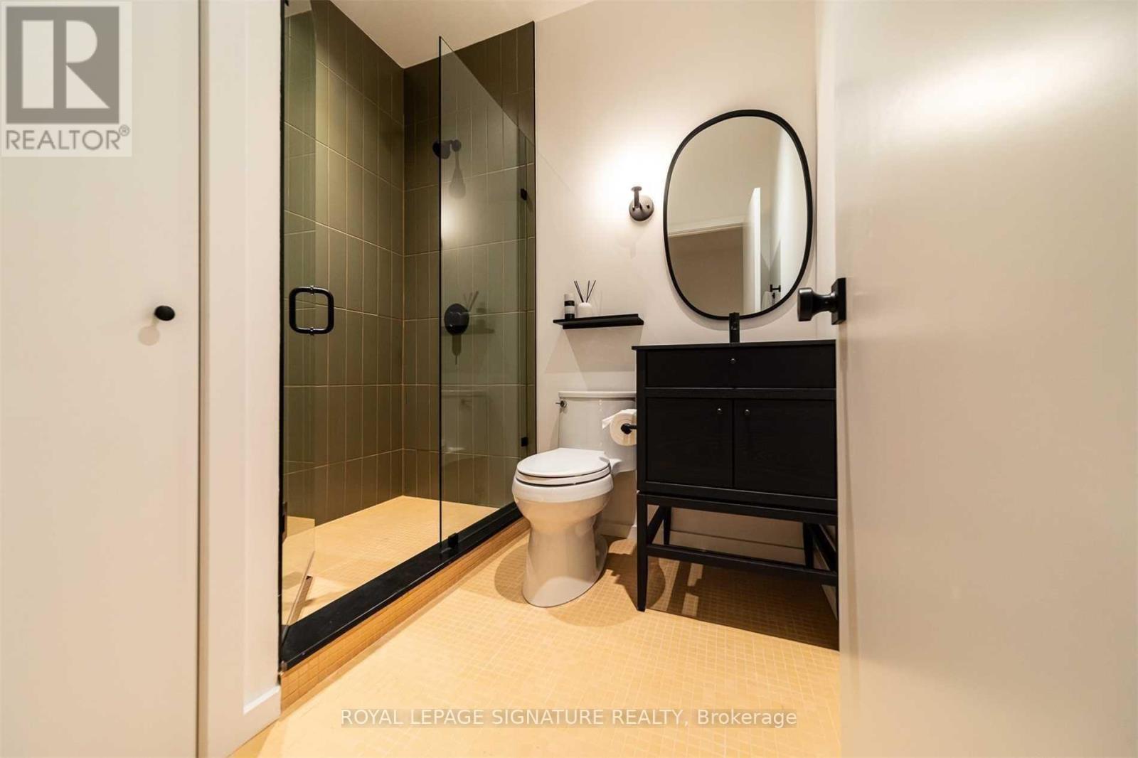 5 - 36 Geary Avenue, Toronto, Ontario  M6H 2B4 - Photo 26 - C12444715