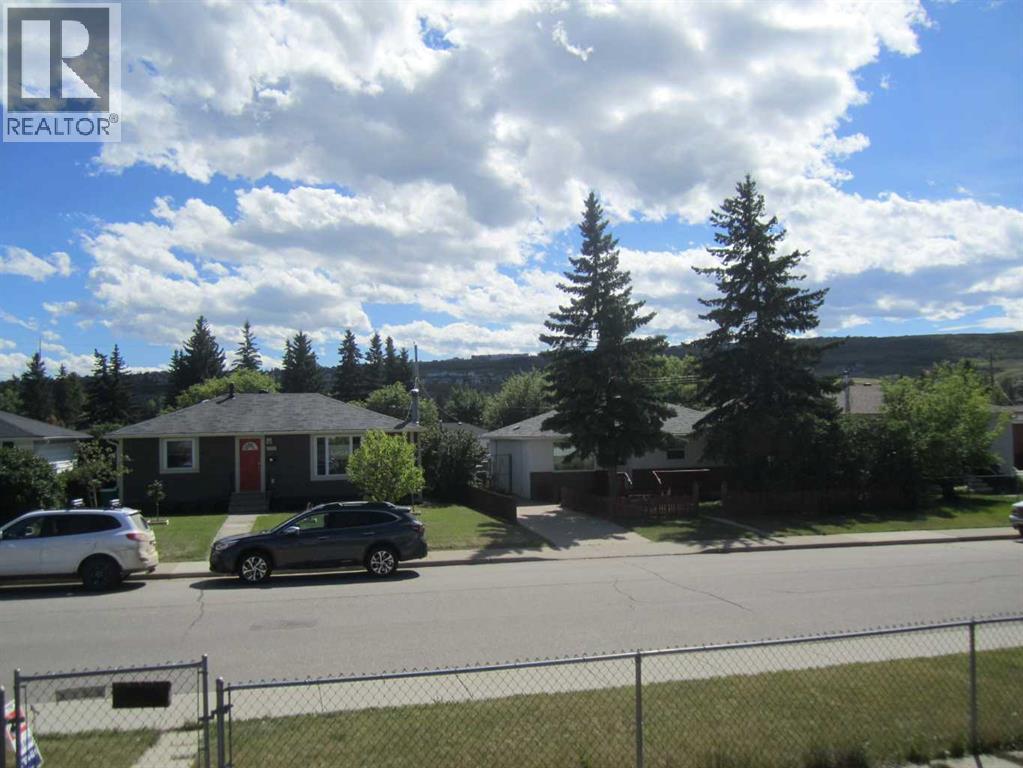 6372 + 74 33 Avenue Nw, Calgary, Alberta  T3B 1K7 - Photo 8 - A2262159