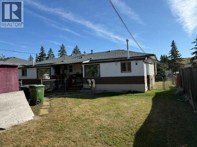 6372 + 74 33 Avenue Nw, Calgary, Alberta  T3B 1K7 - Photo 2 - A2262159