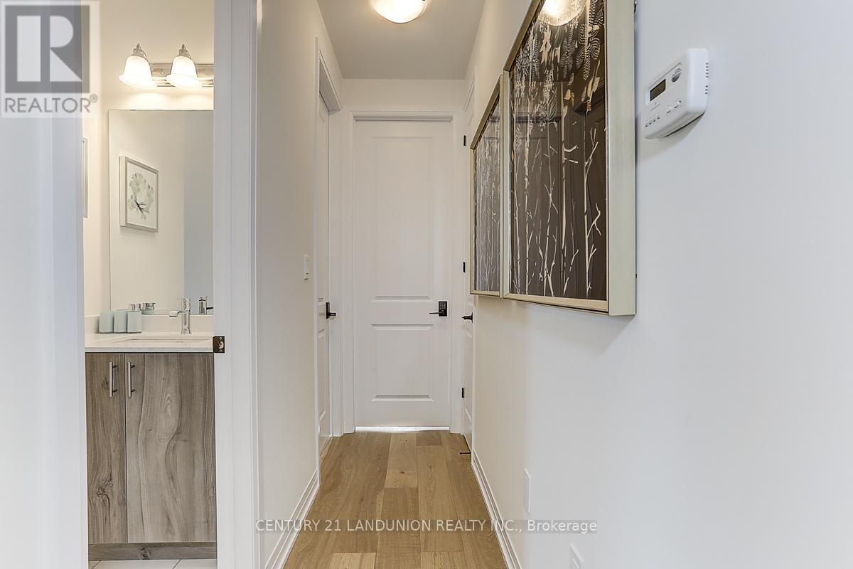 6 De La Roche Drive, Vaughan, Ontario  L4H 5G4 - Photo 23 - N12442901