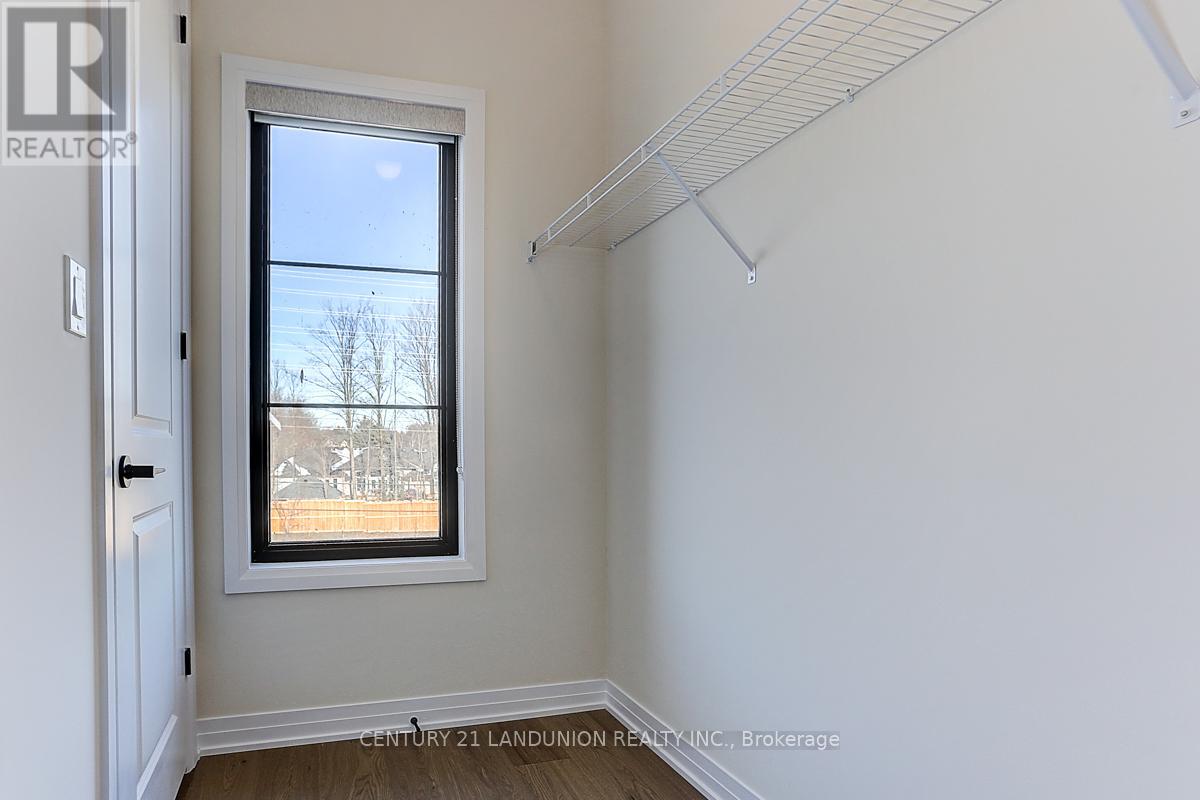 6 De La Roche Drive, Vaughan, Ontario  L4H 5G4 - Photo 28 - N12442901