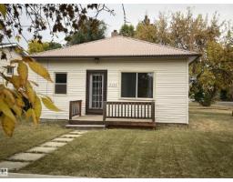 5102 53 St Daysland, Daysland, Ca