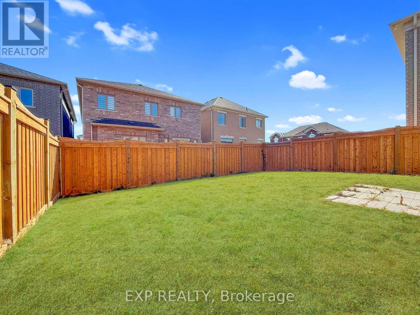 233 Wesmina Avenue, Whitchurch-Stouffville (Stouffville), Ontario  L4A 0R8 - Photo 16 - N12444706