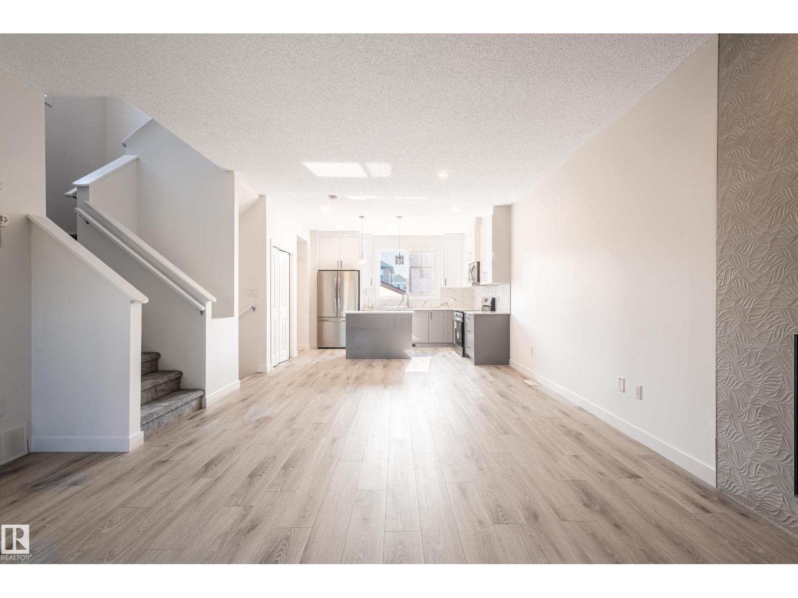 1065 Mcconachie Bv Nw, Edmonton, Alberta  T5Y 0P7 - Photo 17 - E4460814