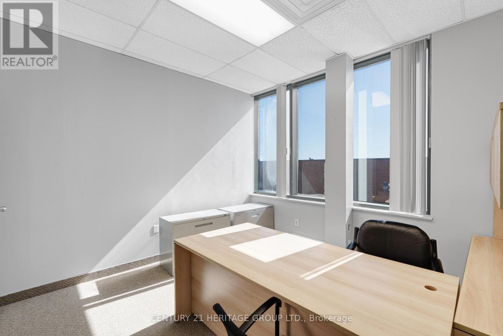 202 - 171 Marycroft Avenue, Vaughan, Ontario  L4L 5Y3 - Photo 11 - N12417233