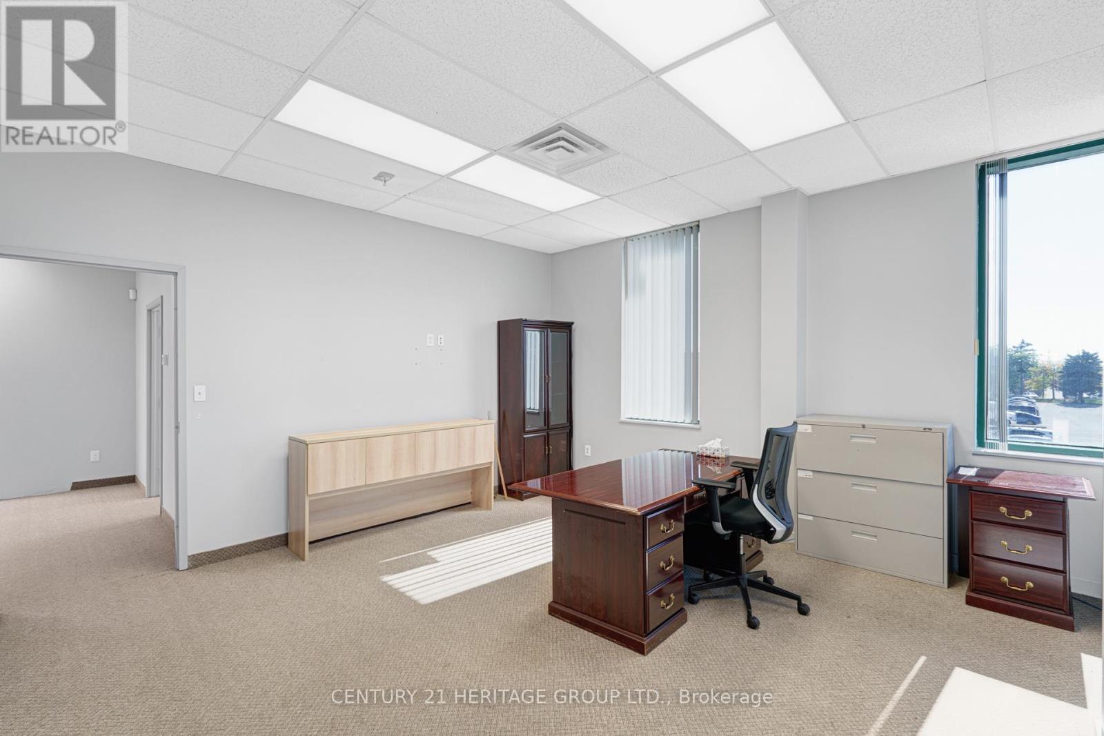 202 - 171 Marycroft Avenue, Vaughan, Ontario  L4L 5Y3 - Photo 15 - N12417233
