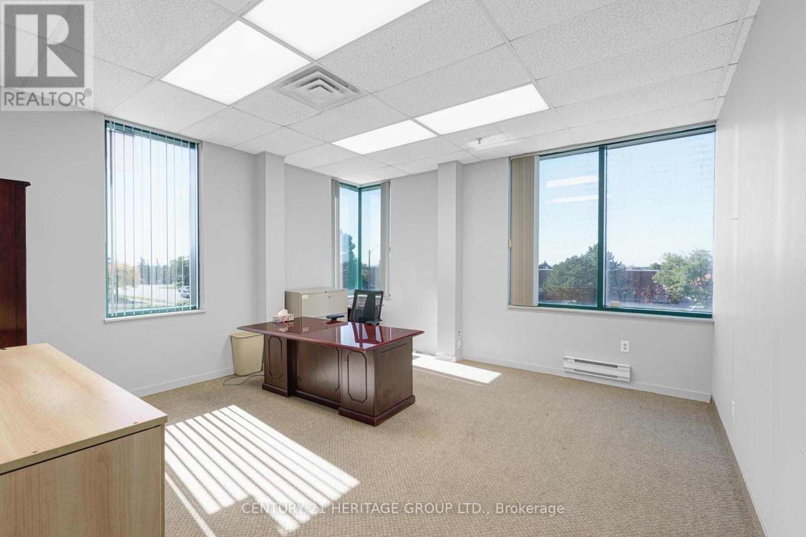 202 - 171 Marycroft Avenue, Vaughan, Ontario  L4L 5Y3 - Photo 13 - N12417233