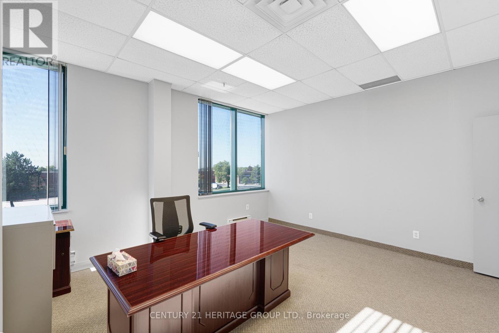 202 - 171 Marycroft Avenue, Vaughan, Ontario  L4L 5Y3 - Photo 14 - N12417233