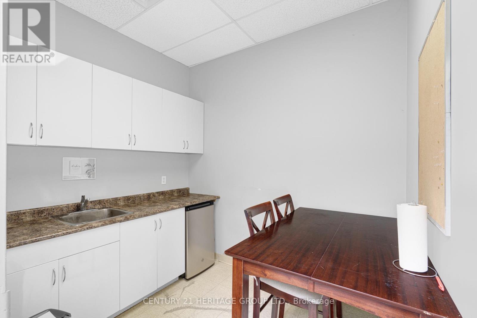 202 - 171 Marycroft Avenue, Vaughan, Ontario  L4L 5Y3 - Photo 23 - N12417233