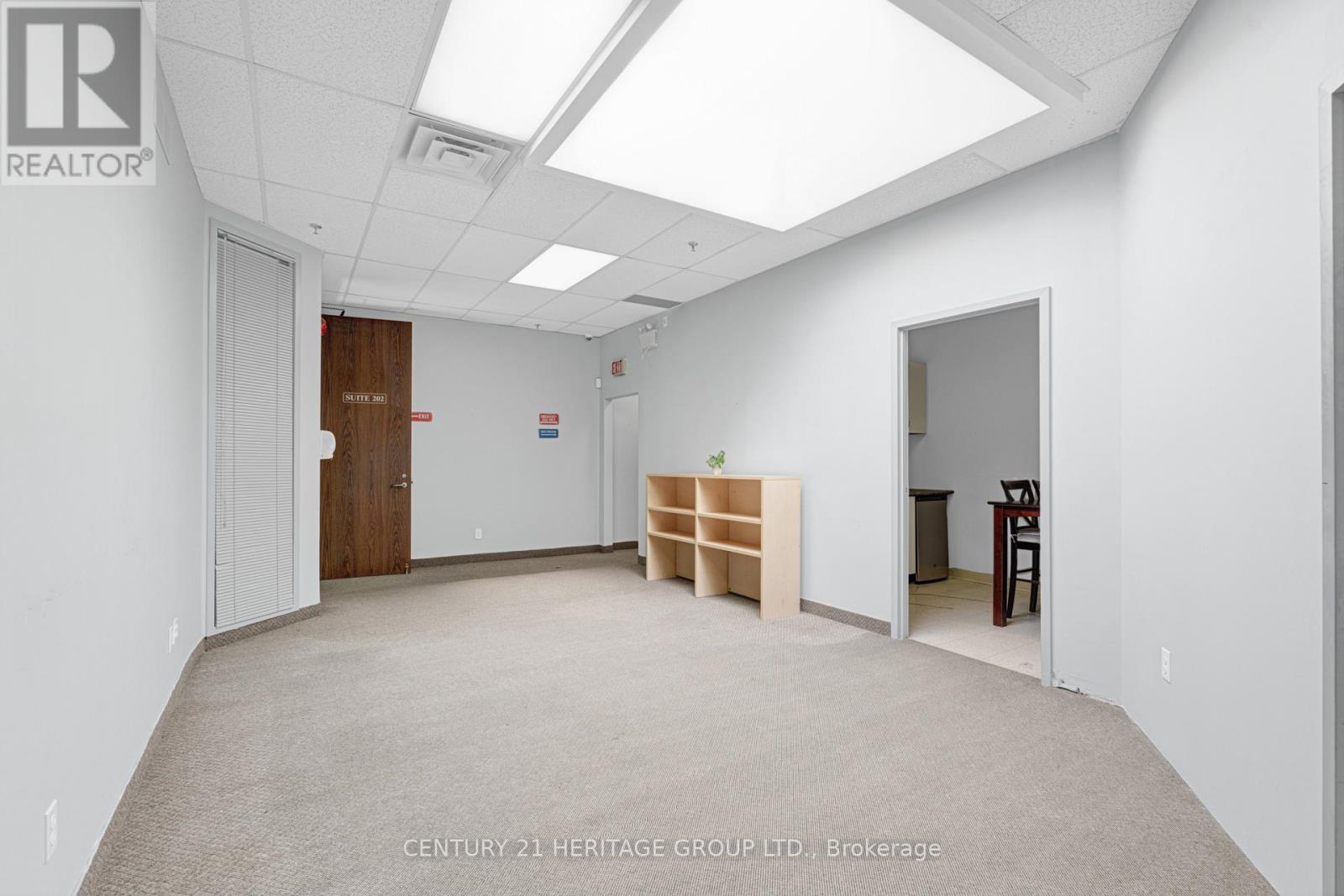 202 - 171 Marycroft Avenue, Vaughan, Ontario  L4L 5Y3 - Photo 24 - N12417233