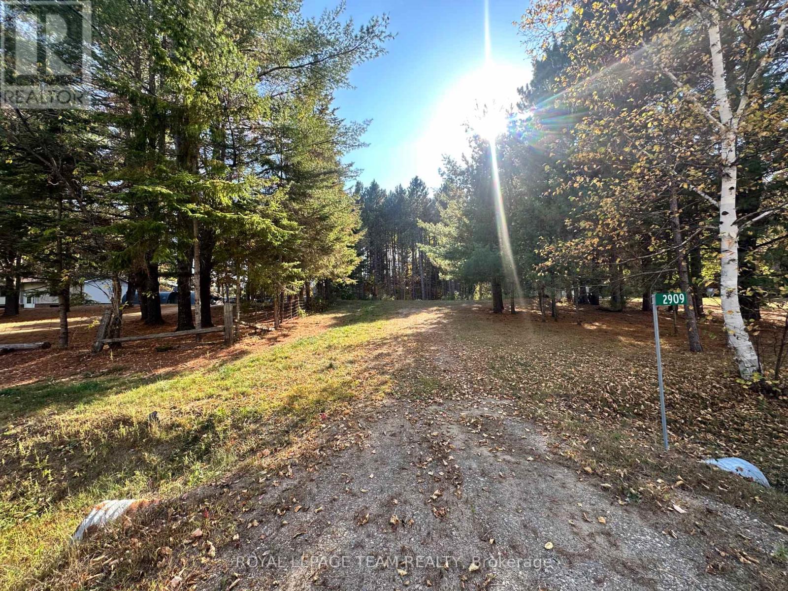 2909 Round Lake Road, Killaloe, Ontario  K0J 2J0 - Photo 14 - X12444737