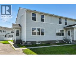 24 Poplar Crescent, Springbrook, Ca