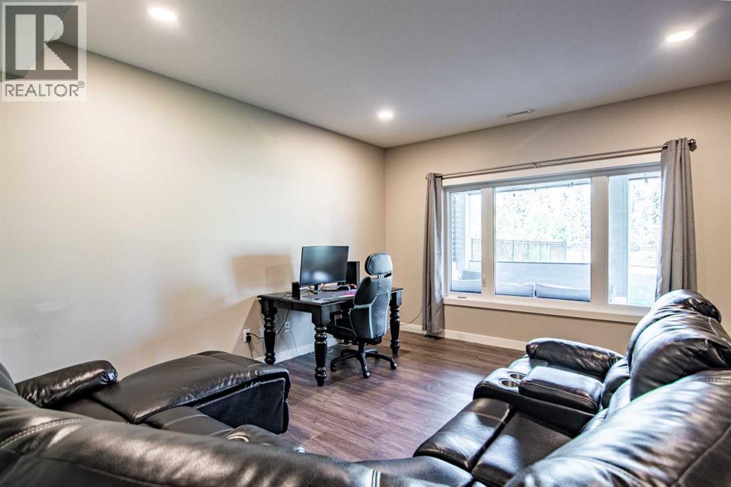 14 Garrison Place, Red Deer, Alberta  T4P 0P7 - Photo 34 - A2262081