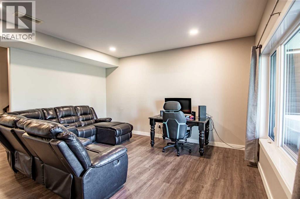 14 Garrison Place, Red Deer, Alberta  T4P 0P7 - Photo 35 - A2262081