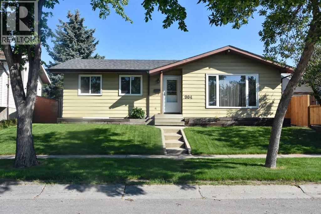 904 Abbotsford Drive NE, Calgary, Alberta