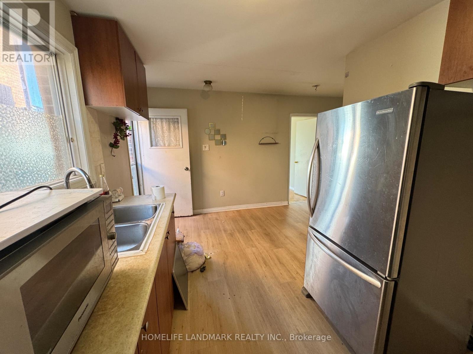 Ground Level - 51 Navaho Drive, Toronto, Ontario  M2H 2X2 - Photo 2 - C12444724