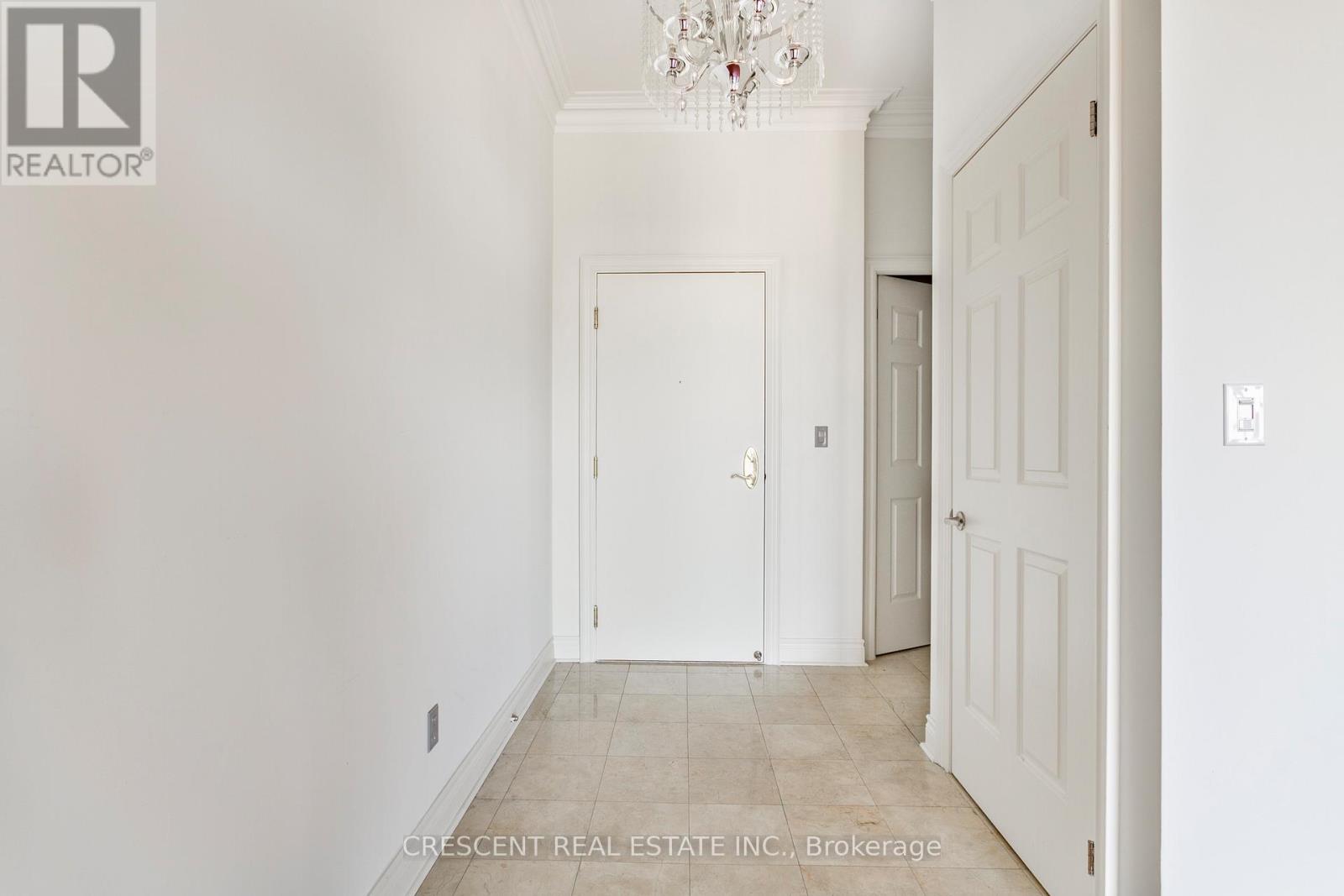 605 - 3085 Bloor Street W, Toronto, Ontario  M8X 1C9 - Photo 11 - W12438970