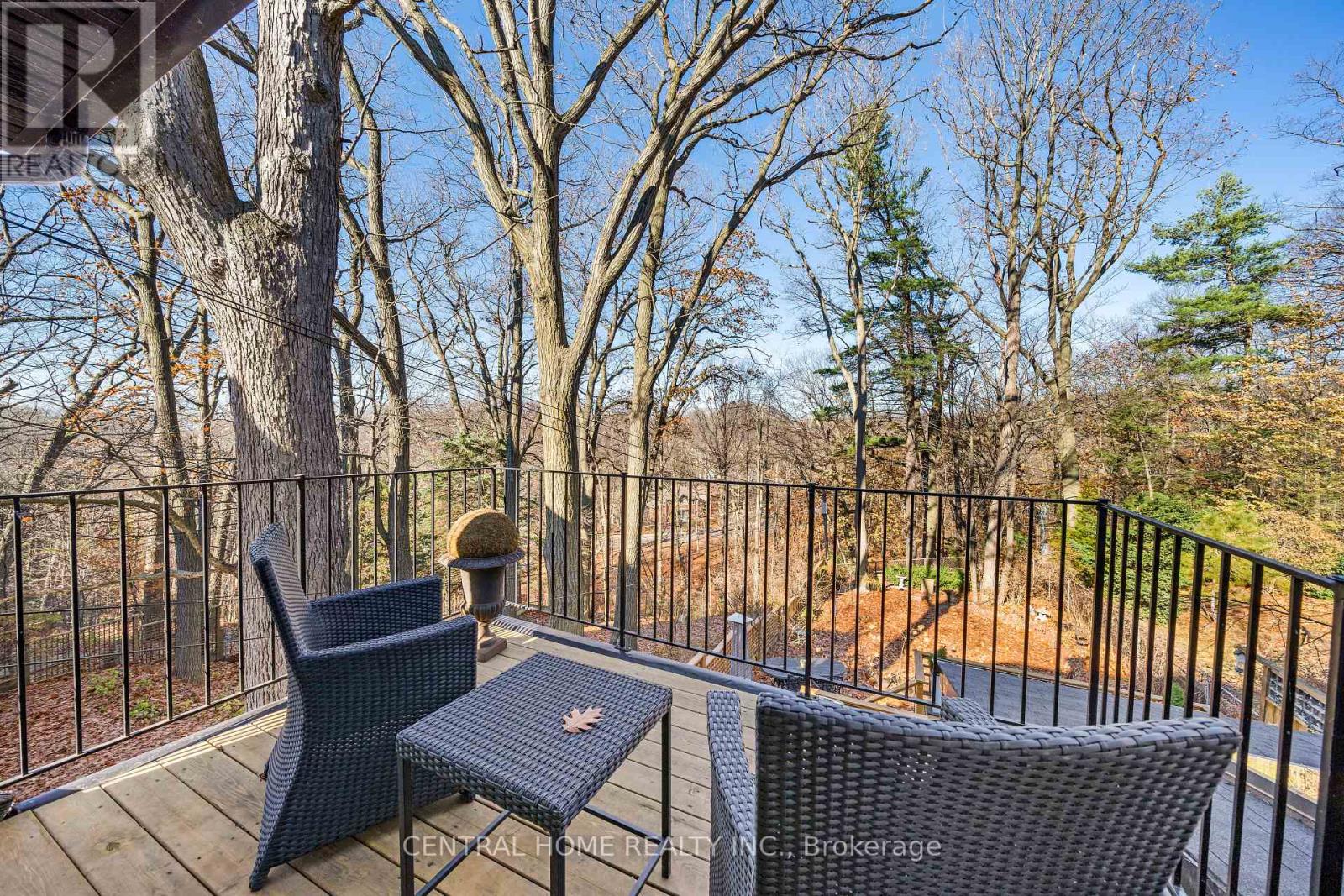 70 Pine Crescent N, Toronto (The Beaches), Ontario  M4E 1L4 - Photo 25 - E12444717