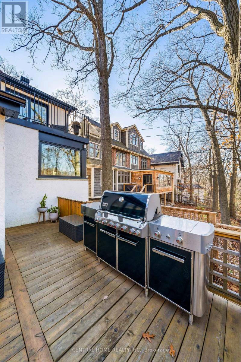 70 Pine Crescent N, Toronto (The Beaches), Ontario  M4E 1L4 - Photo 32 - E12444717
