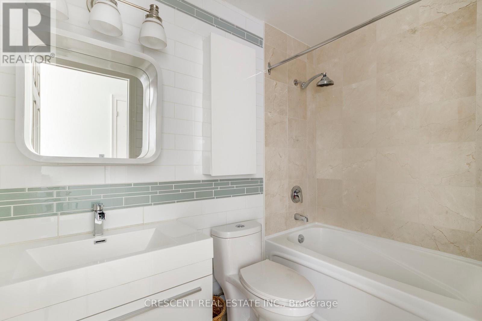 605 - 3085 Bloor Street W, Toronto, Ontario  M8X 1C9 - Photo 33 - W12438970